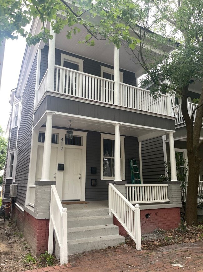 Photo - Newly Renovated Tri-Plex Near Forsyth Unidad C