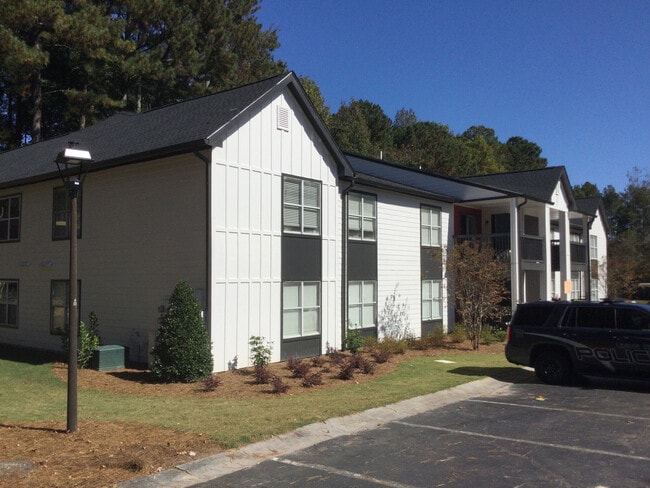 The Oakley Apartments apartments — community photo