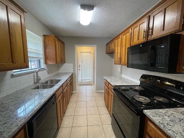 5227 Wild Horse Ct