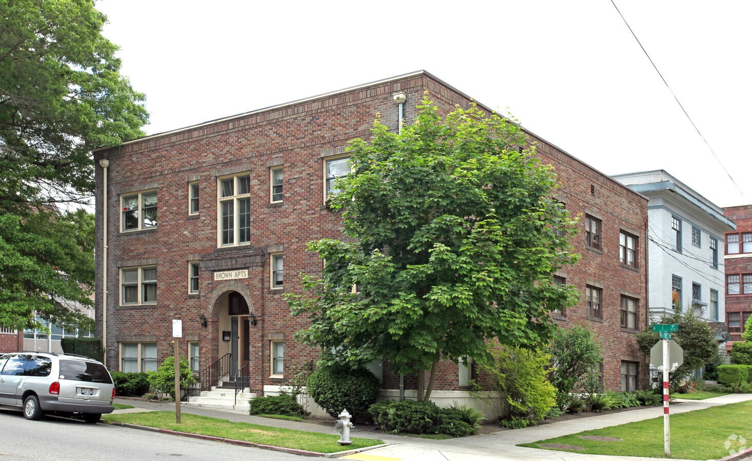Photo - Brown Apartments