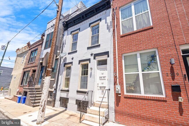 Building Photo - 2251 Cross St Rental