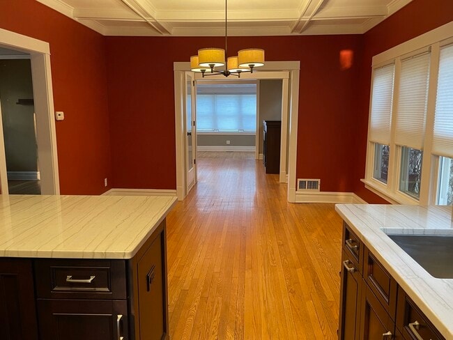 Photo - 831 Hayes Ave