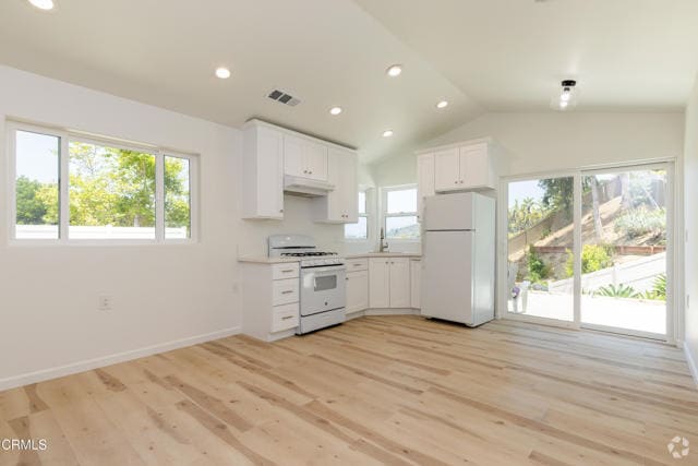 Building Photo - 661 Kickapoo Dr Rental