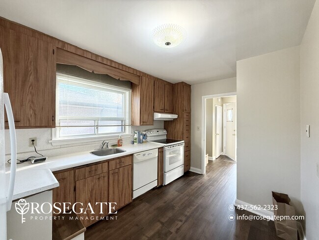 Photo - Spacious 3-Bedroom Main-Level Home with Pa... Unit 1