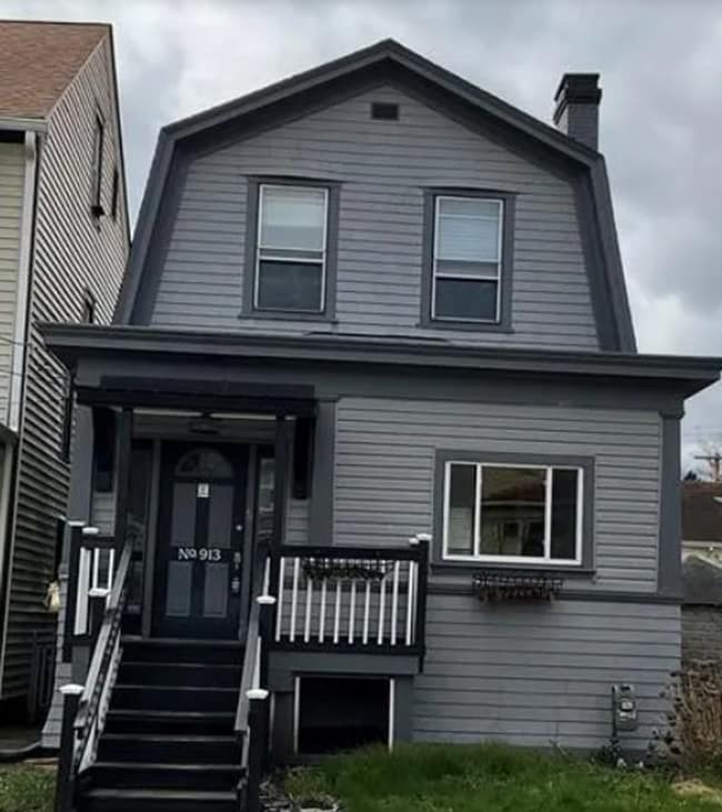 Building Photo - Charming 3 bedroom, 1 bath home in Stowe T...
