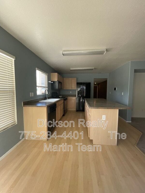 Photo - 7600 Appenzell St