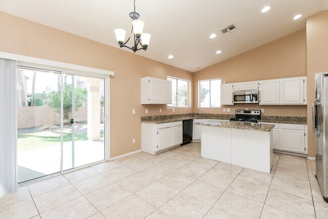 Photo - 1907 W Pinon Ct