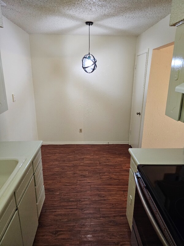 Photo - 1900 Sam Bass Blvd