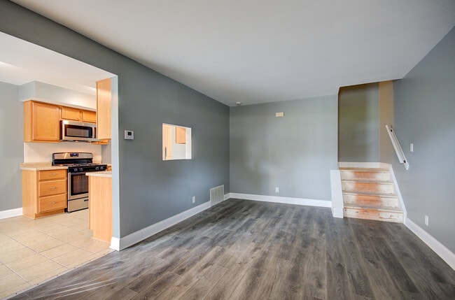 Photo - 2302 Carnation Dr