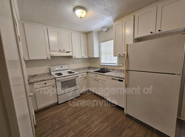 Photo - 220 Piney Mountain Rd