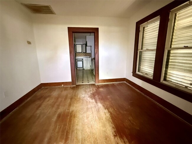 Photo - 202 S Magnolia St