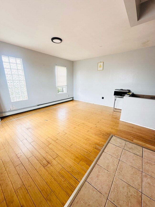 Building Photo - 9202 Avenue K Unit 2 Rental