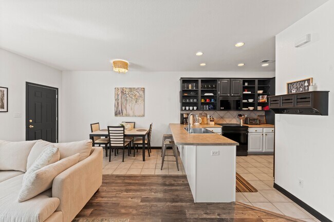 Photo - 4397 Prestige Point