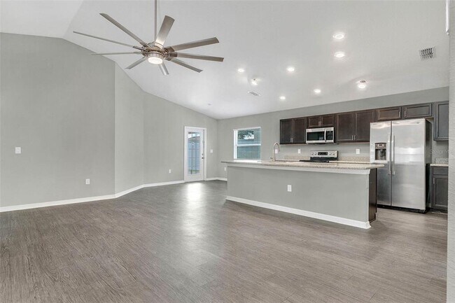 Photo - 1092 Zion Dr