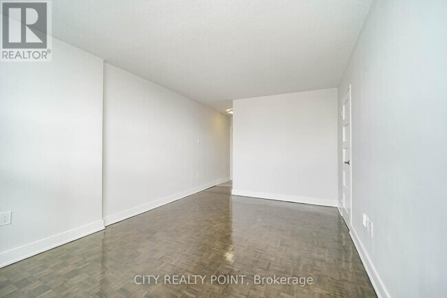 Photo - 1500 Bathurst St Unit 701