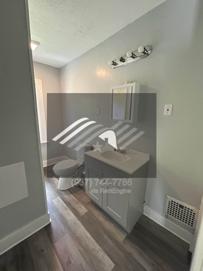 Photo - 949 Ferndale Ave