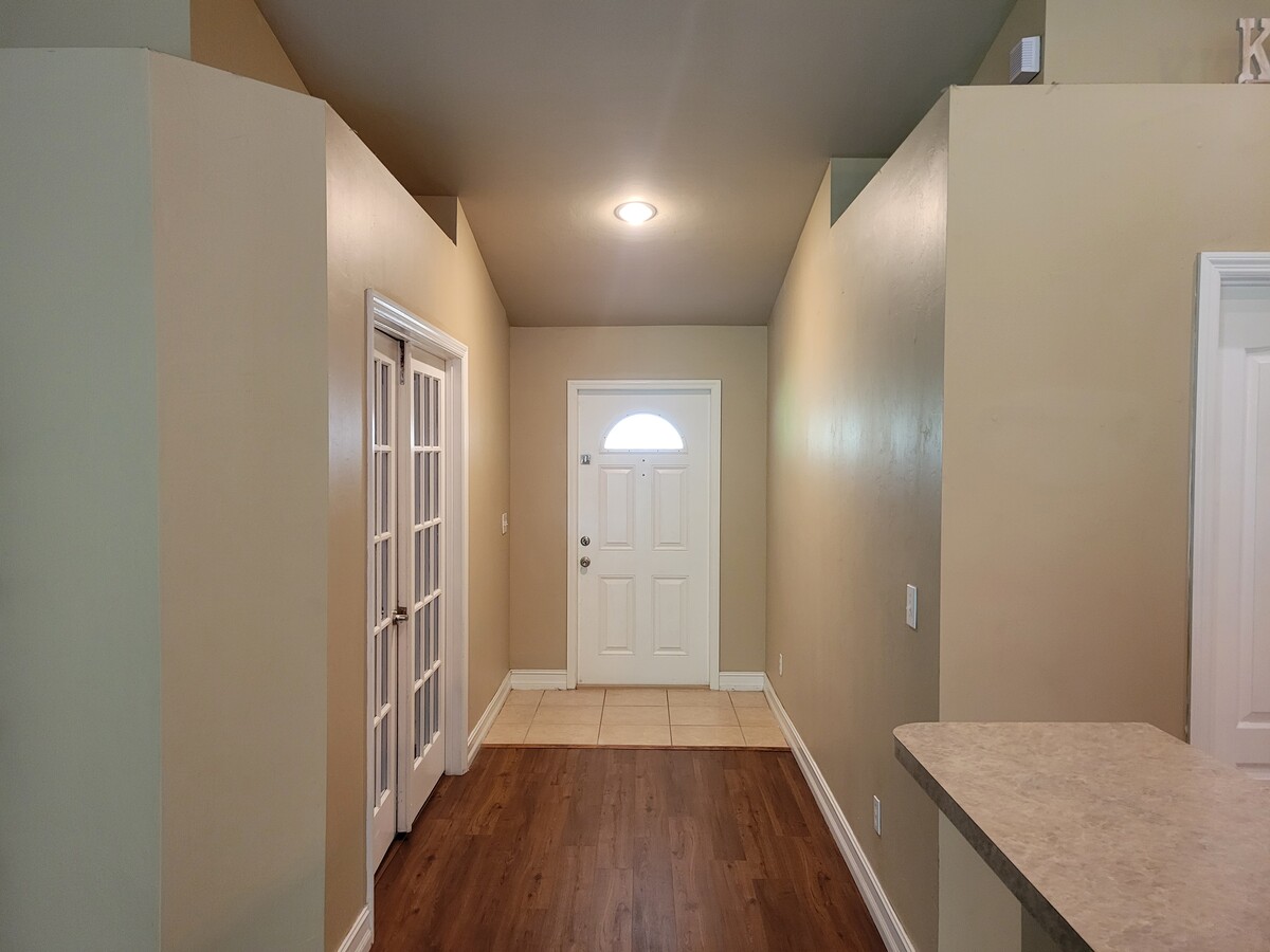 Photo - 3701 Irma Ave N