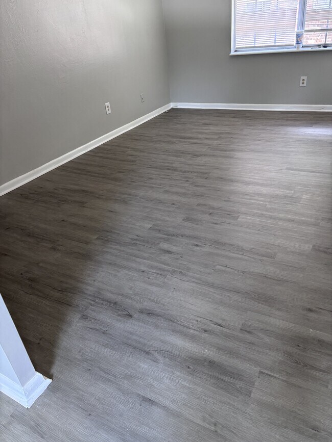 12513 E Orell Rd Unit 4