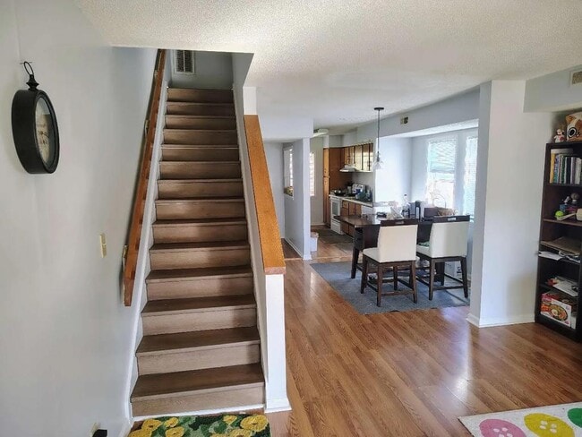 Photo - 249 Schultz St