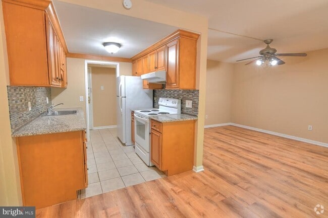 Building Photo - 11629 Stoneview Square Unit 1B Rental