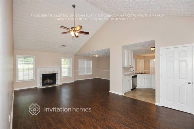 Photo - 3990 Piper Glen Dr NE