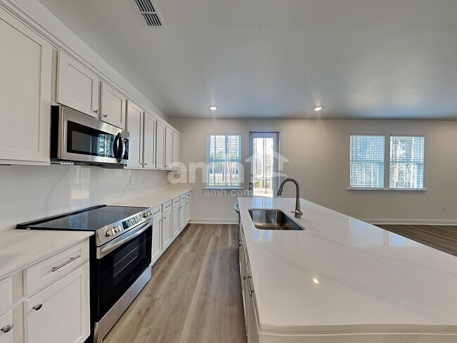 Photo - 1548 Aquamarine Dr