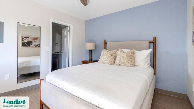 Photo - 2305 Aaron St Unidad 313.1412362