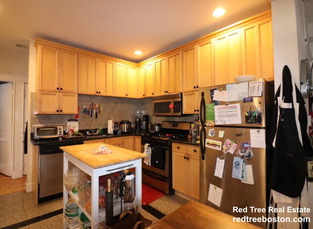 Photo - 69 Babcock St Unit 2