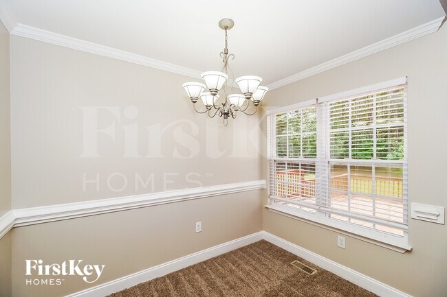 Photo - 231 Christianna Ct NW