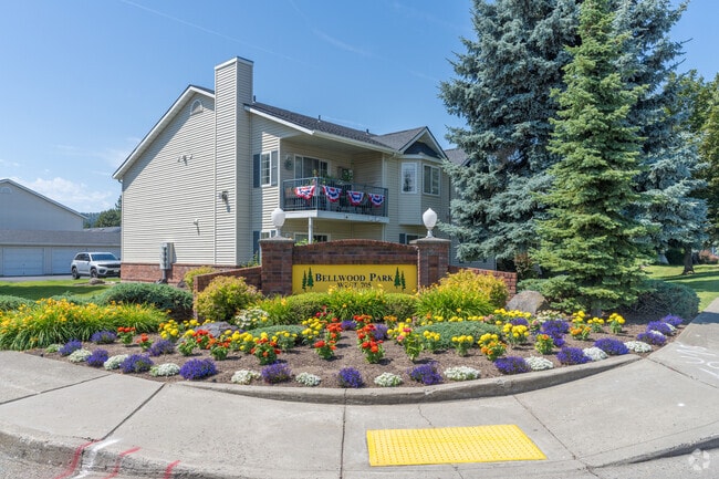 Bellwood Park Apartments - Bellwood Park Apartments