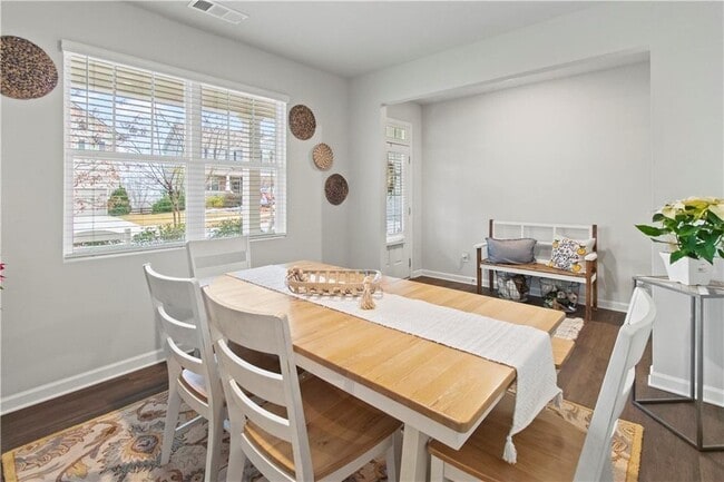 Photo - 6755 Scarlet Oak Way