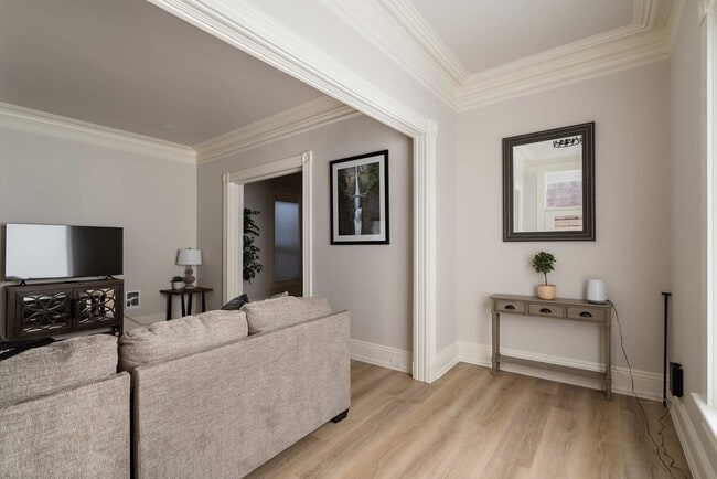 Photo - 529 NW 21st Ave Unit ID1309848P