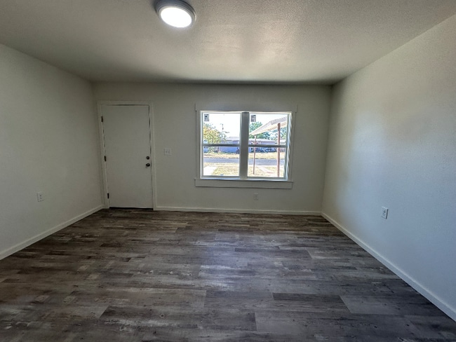 Photo - 1904 63rd St