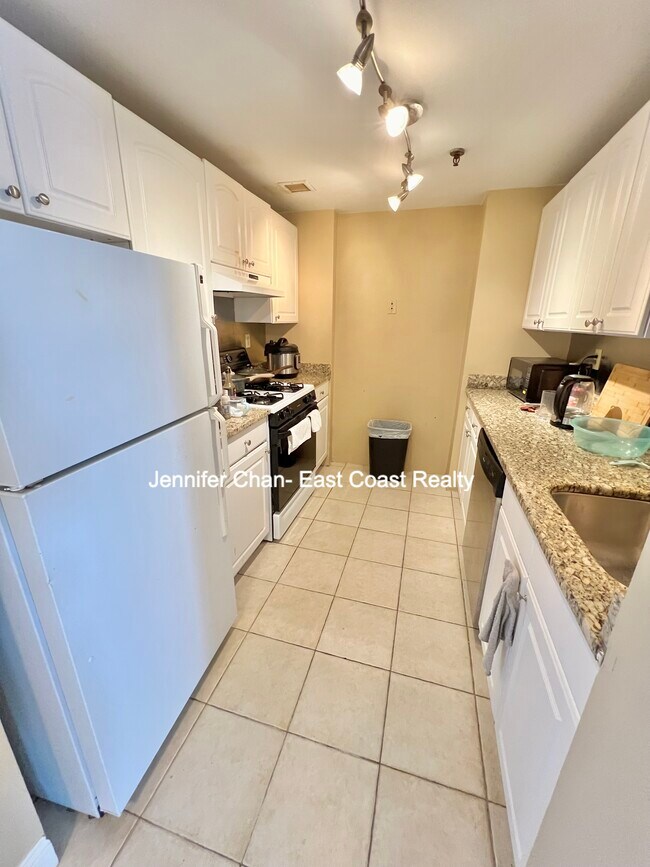 Photo - 15 North Beacon St