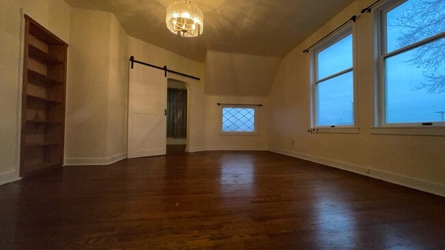 Photo - 409 N 5th St