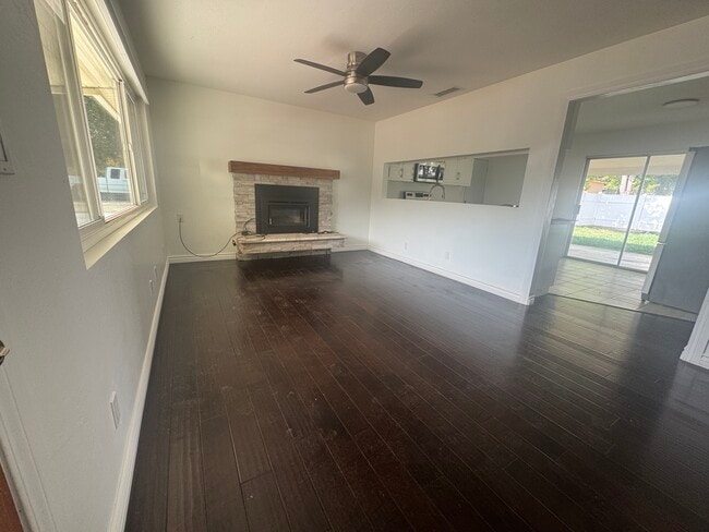 Photo - 8871 Palomar Ave