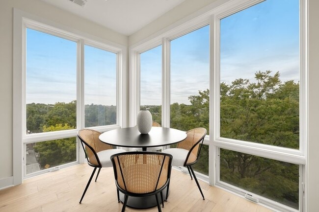 Photo - 930 Kennedy Street