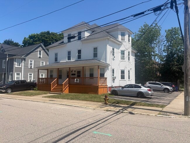 Building Photo - 27 4th St Unit 3