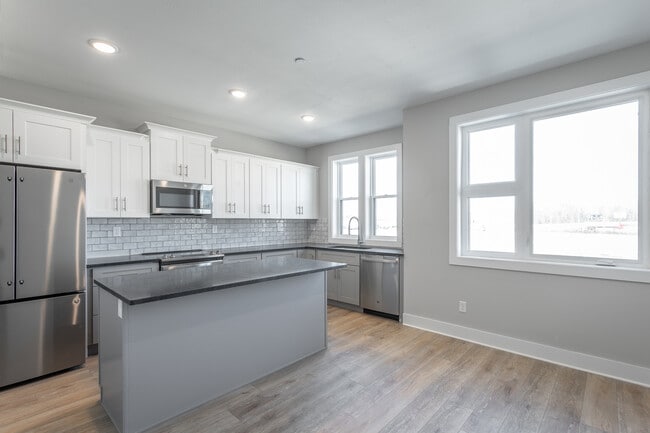 Photo - 7175 Garden Grove Way