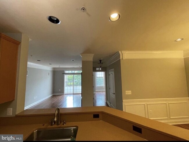 Photo - 5801 Clipper Ln Unit 205