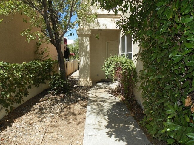 Photo - 3093 La Mirage Ct SE