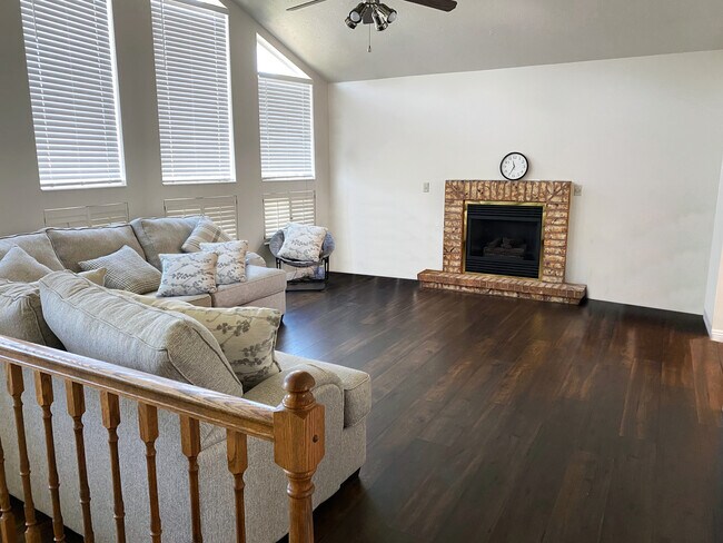 Living room - 10129 S 2165 E