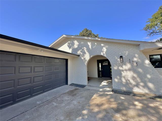 Photo - 103 Southwood Dr