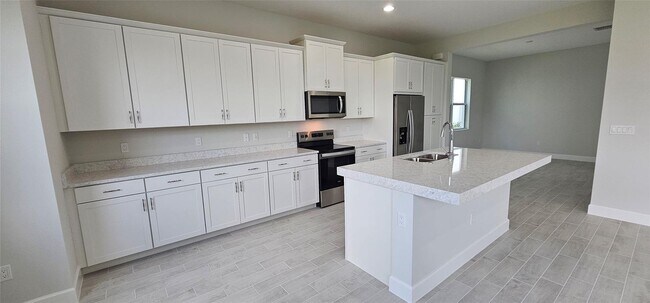 Photo - 5461 Empire Dr