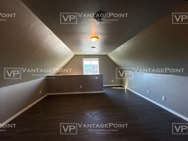 622 E Walnut St Unit 622