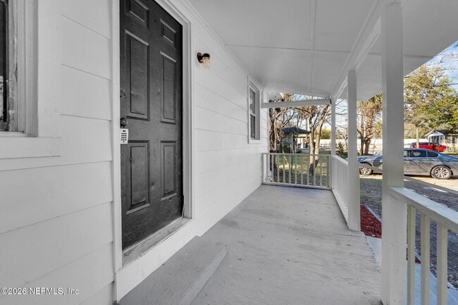 Photo - 2816 Mars St