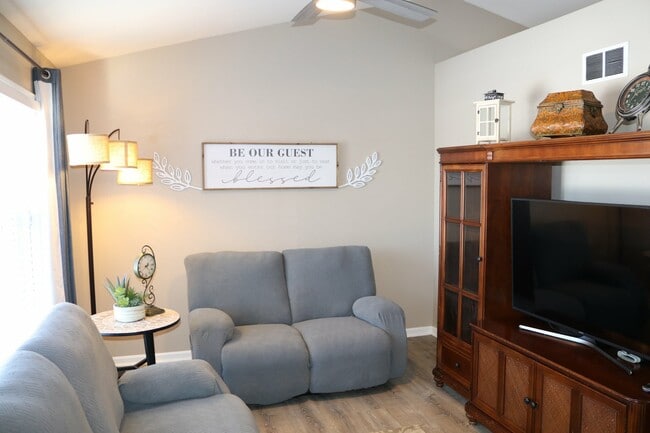 Photo - 12737 Wheeler St