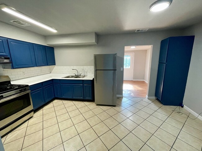 Photo - 9451 Hindi Dr