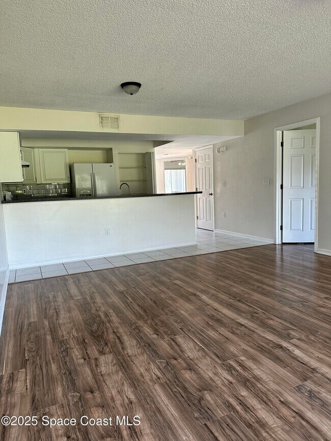 Photo - 1600 Woodland Dr Unit D213