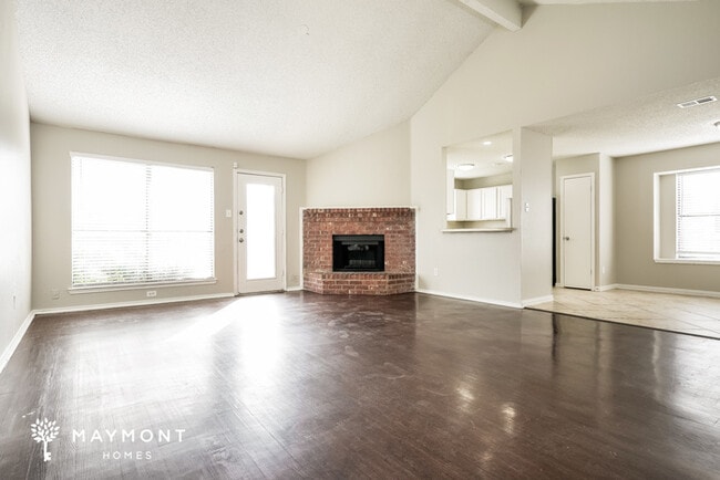 827 Bentle Ct